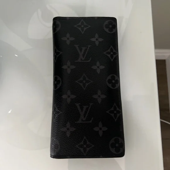 Louis Vuitton Brazza wallet - Picture 1 of 3